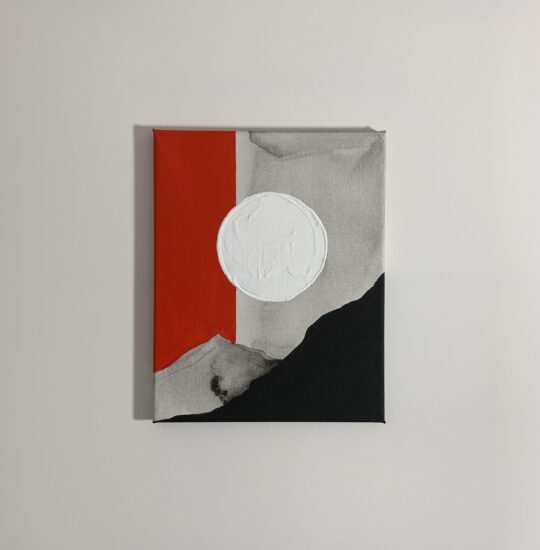 MOUNTAINS/ BLACK-WHITE-RED
